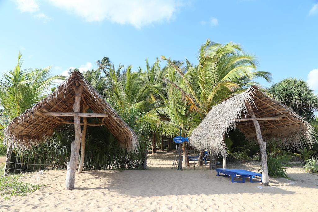 Lonely Beach Resort Тангале Екстериор снимка