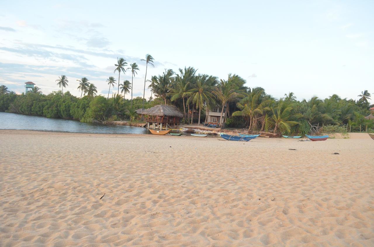 Lonely Beach Resort Тангале Екстериор снимка
